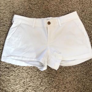Old Navy Mid-Rise Everyday Short